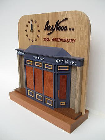 神奈川県の「Ars Nova」様への開店２０周年記念【ショップの時計】